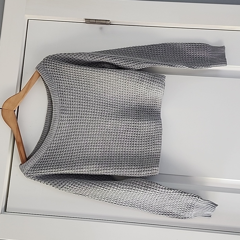Missguided gray cropped knit sweater!